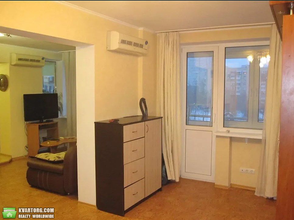 Rent out 1-room apartment. Киев,  Большая Васильковская — photo 3