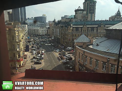 Sell 3-room apartment. Киев,  Бессарабская пл — photo 2