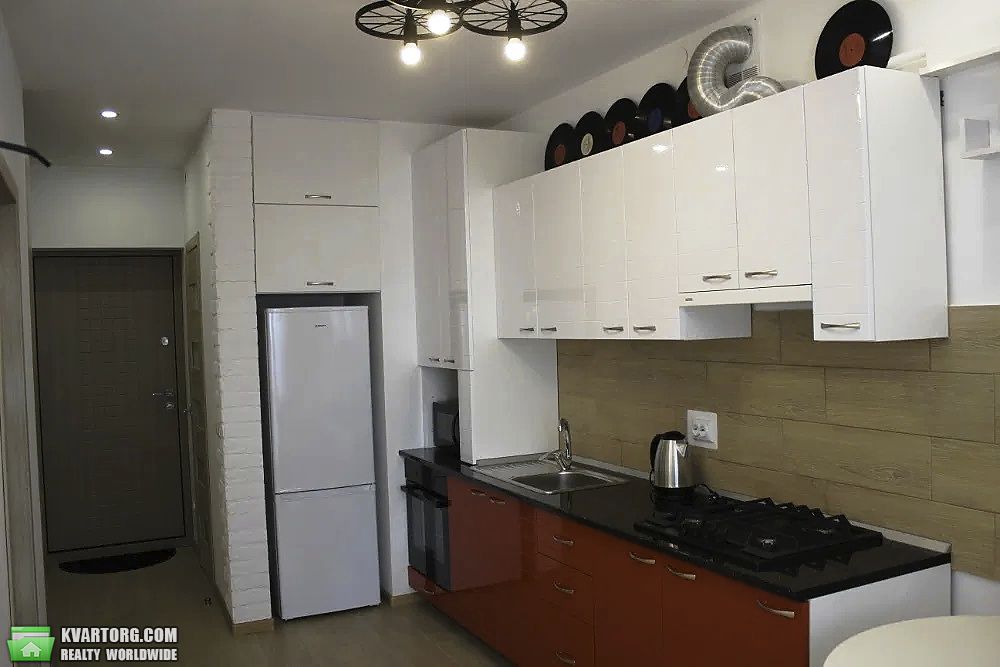Rent out 1-room apartment. Львов, Величковського — photo 2