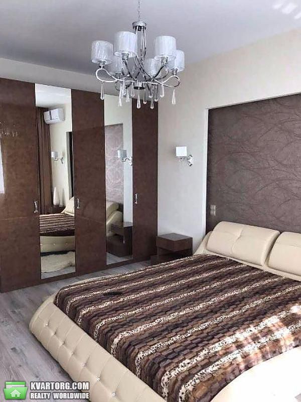 Rent out 2-room apartment. Киев, деловая — photo 5