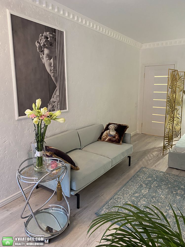 Sell 1-room apartment. Киев, Волынская — photo 9