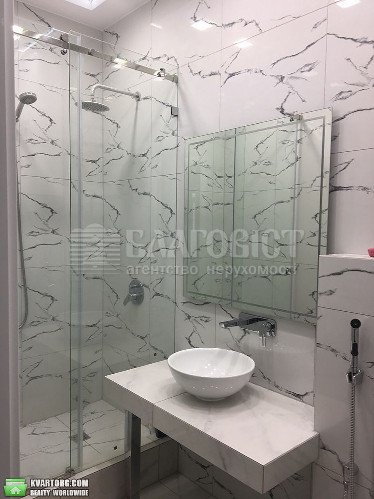 Rent out 2-room apartment. Киев, коновальца — photo 3
