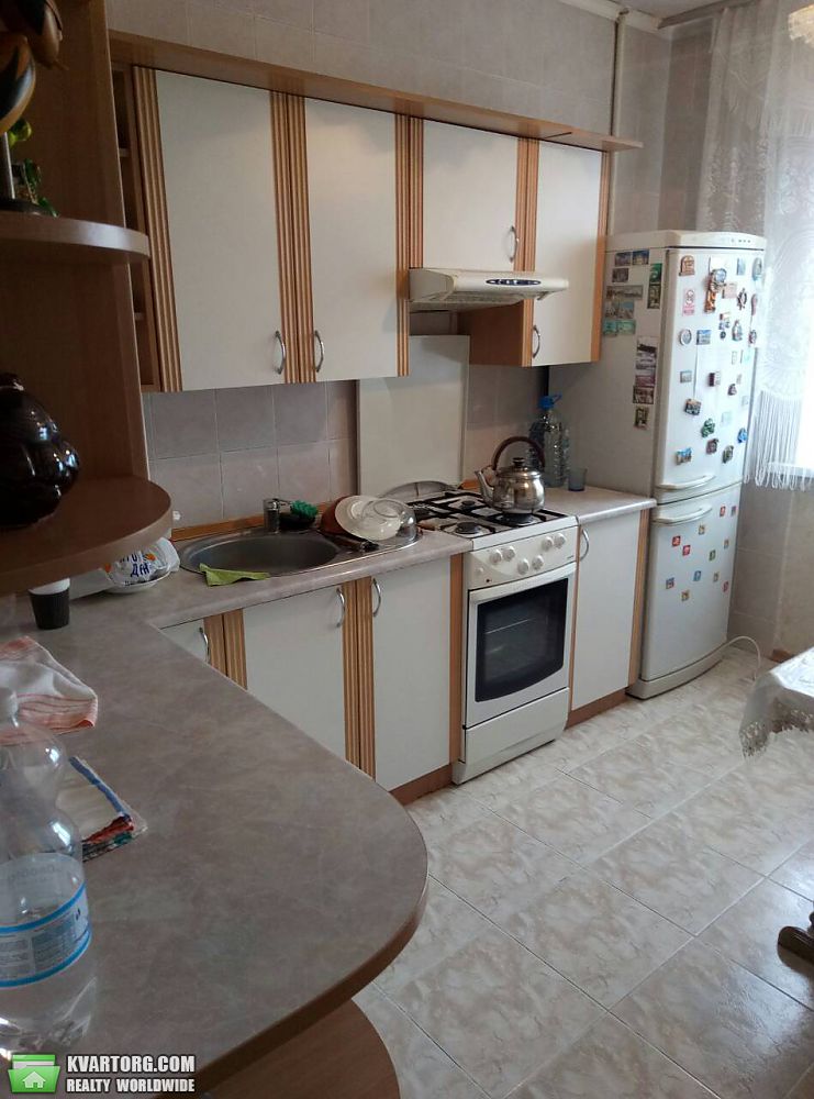 Rent out 3-room apartment. Киев,  Героев Днепра — photo 2