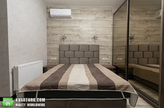 Rent out 2-room apartment. Киев,  Антоновича — photo 4