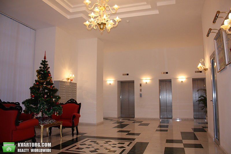 Rent out 3-room apartment. Киев,  Леси Украинки бул — photo 9