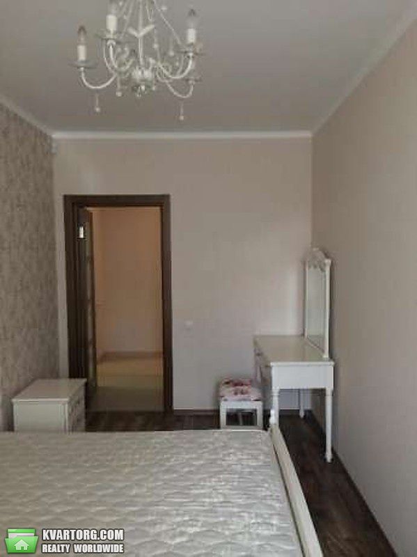Rent out 2-room apartment. Киев, Крамского Ивана — photo 4