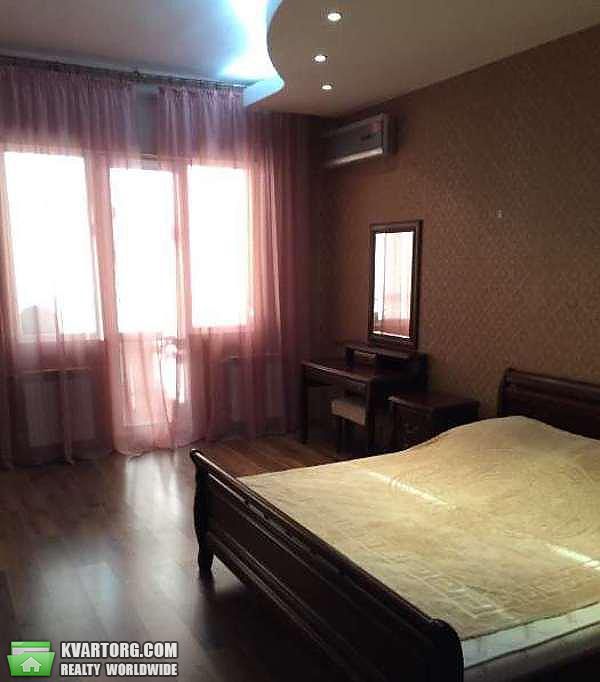 Rent out 2-room apartment. Киев,  Саксаганского — photo 6