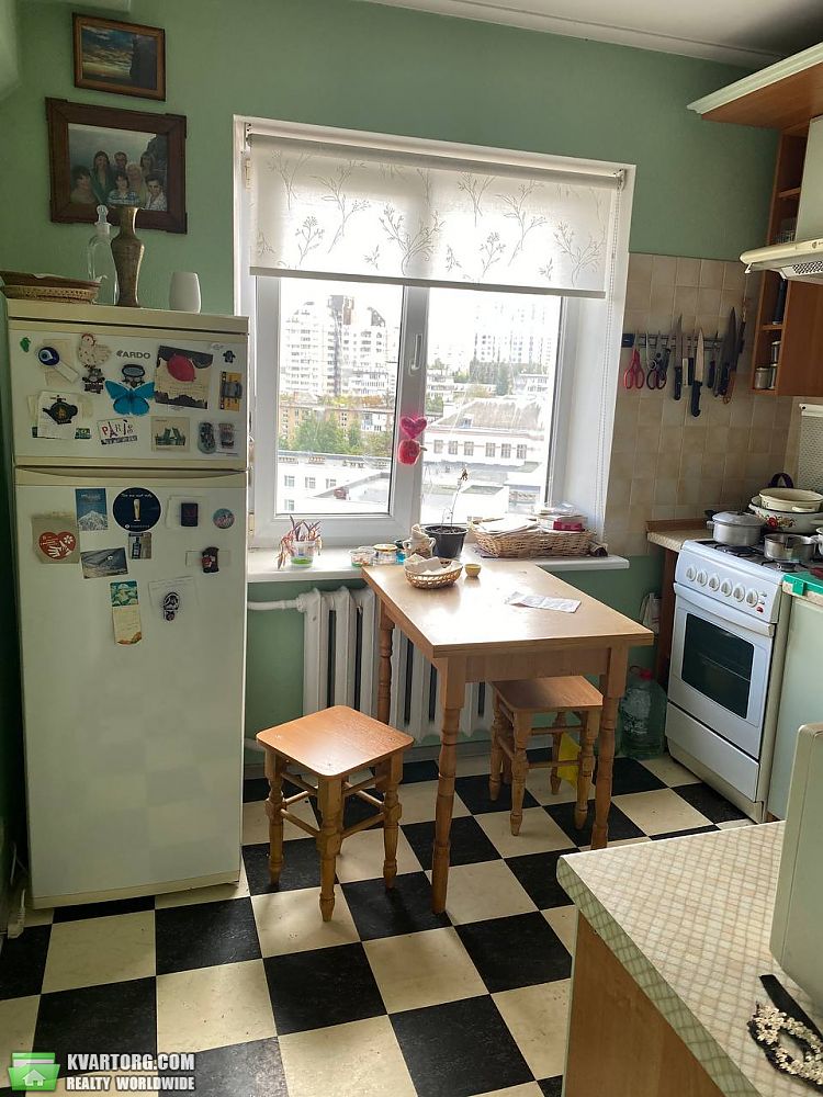 Rent out 2-room apartment. Киев, Преображенская — photo 8