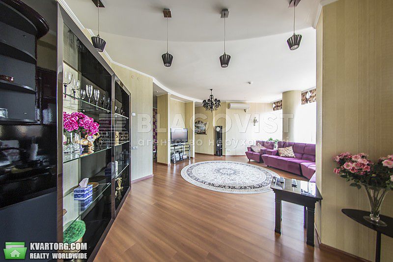 Rent out 2-room apartment. Киев,  Шевченко бул — photo 4