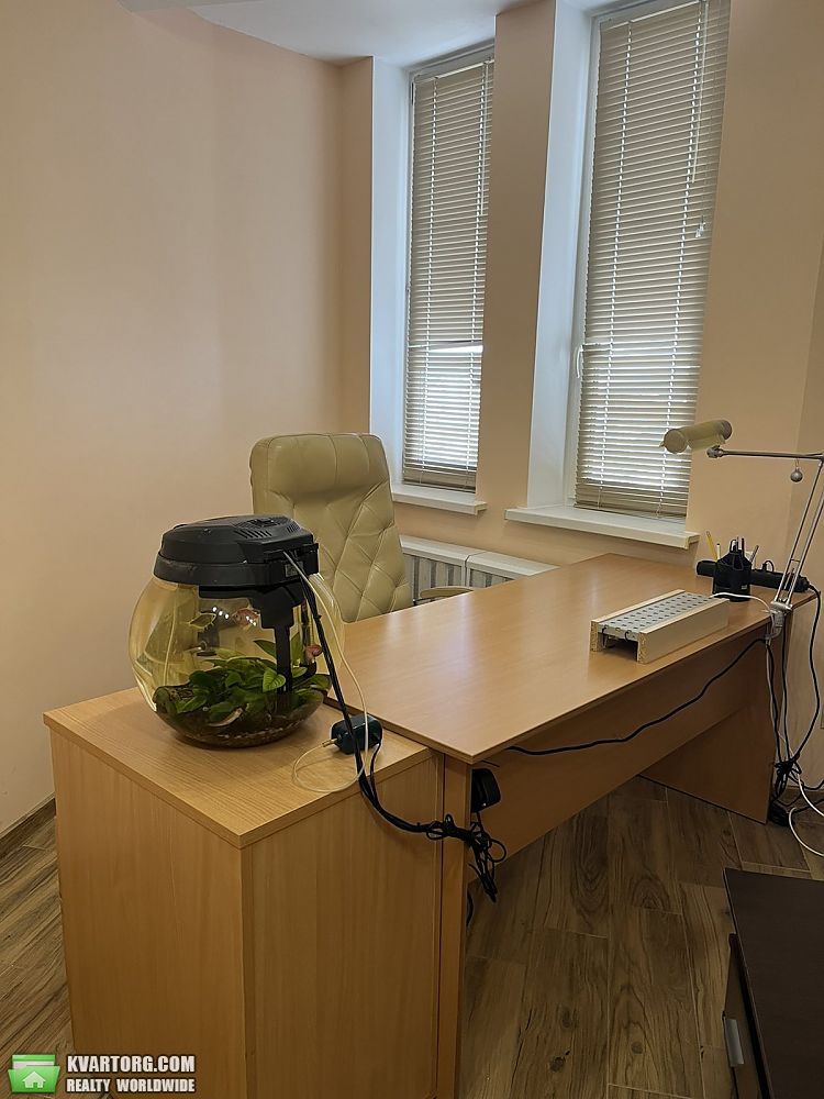 Rent out office. Киев, Срібнокільська — photo 3