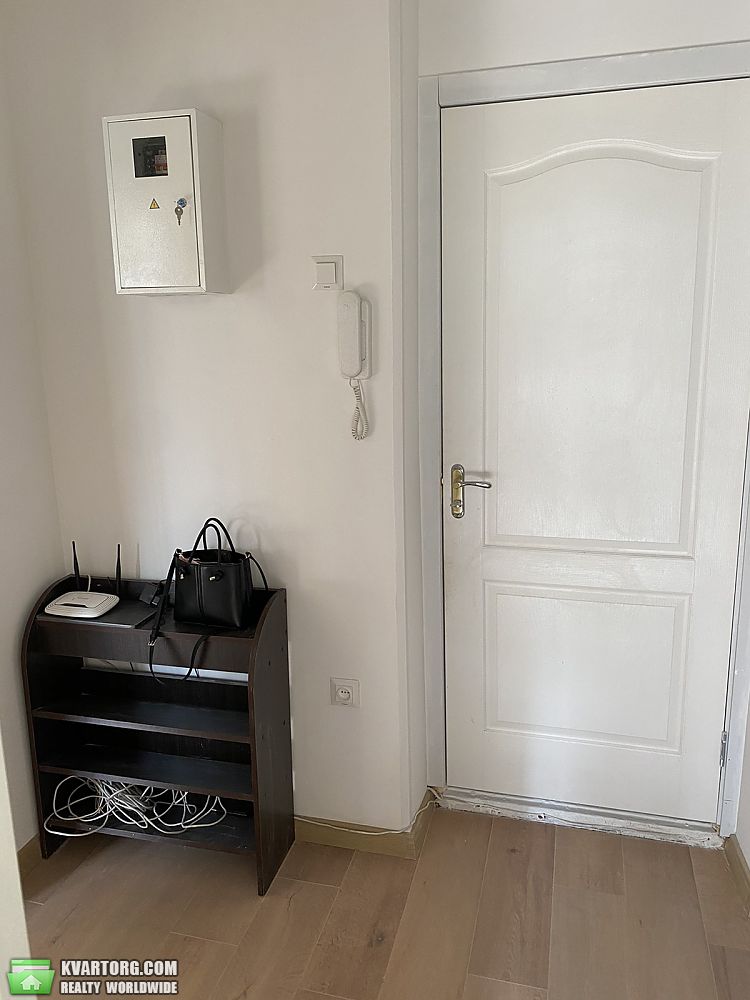 Rent out 2-room apartment. Киев,  Драгомирова — photo 10