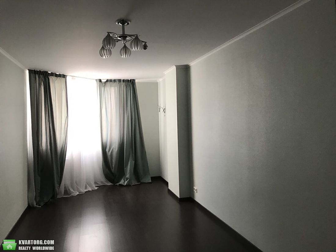 Rent out 2-room apartment. Киев,  Гетьмана — photo 3