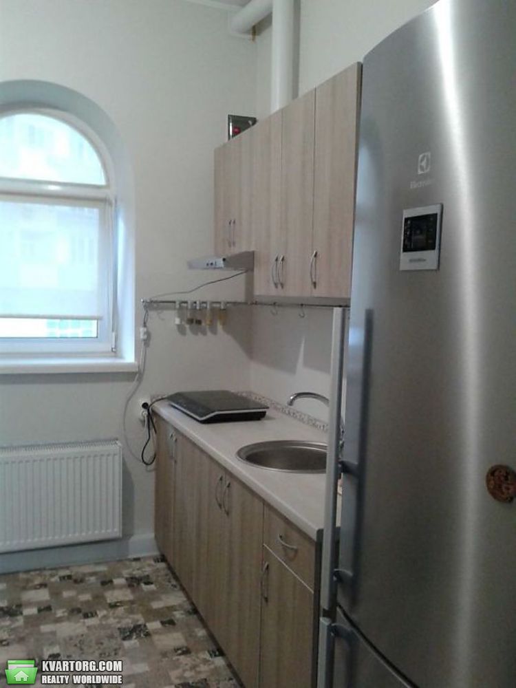 Sell 1-room apartment. Киев, Западынская — photo 4