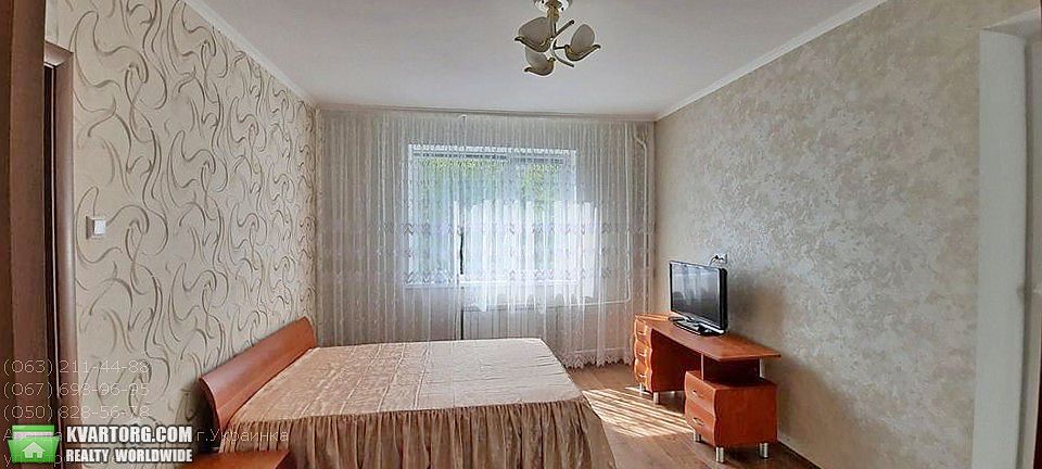 Rent out 1-room apartment. Украинка,  Строителей — photo 1