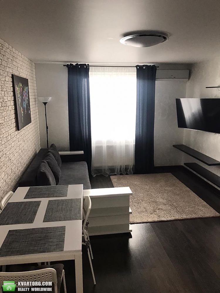 Sell 1-room apartment. Киев,  Ломоносова — photo 1