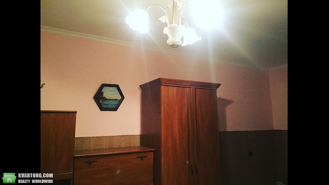Rent out 2-room apartment. Киев, Леся Курбаса просп. — photo 3