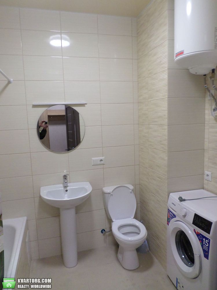 Rent out 1-room apartment. Киев,  Лабораторный пер — photo 5