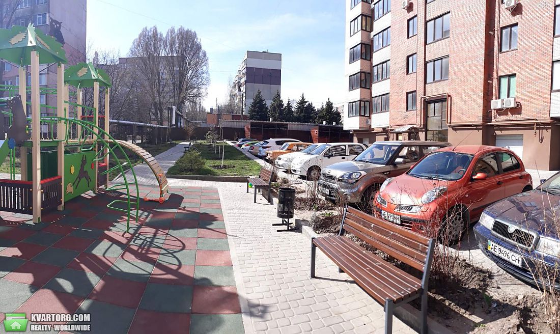 Rent out 2-room apartment. Днепропетровск, славы бульвар — photo 6