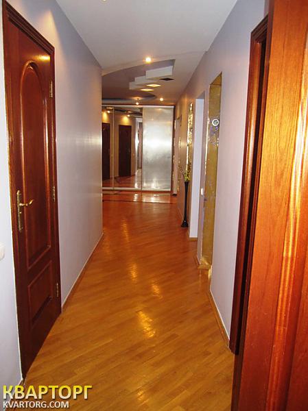 Rent out 3-room apartment. Киев, пр-т Героев Сталинграда — photo 8