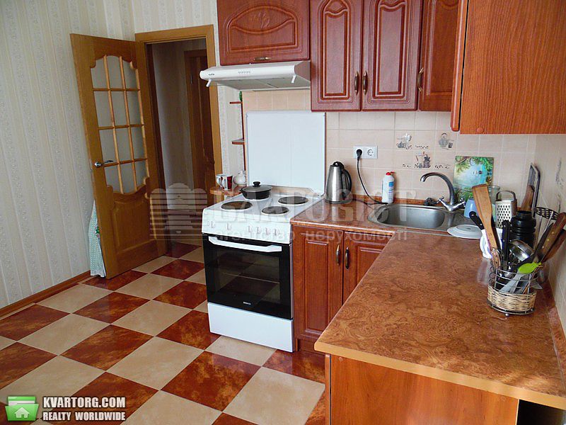 Rent out 2-room apartment. Киев, Олени Пчілки2 — photo 3