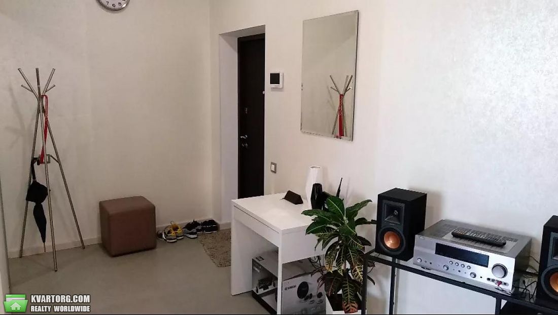 Rent out 2-room apartment. Киев, Коновальца — photo 10