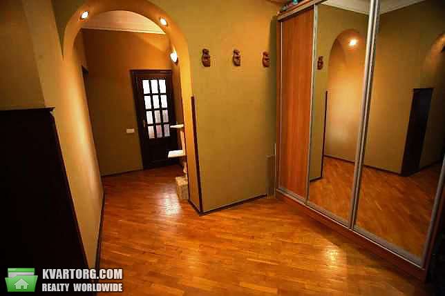 Sell 3-room apartment. Киев,  Искровская — photo 1