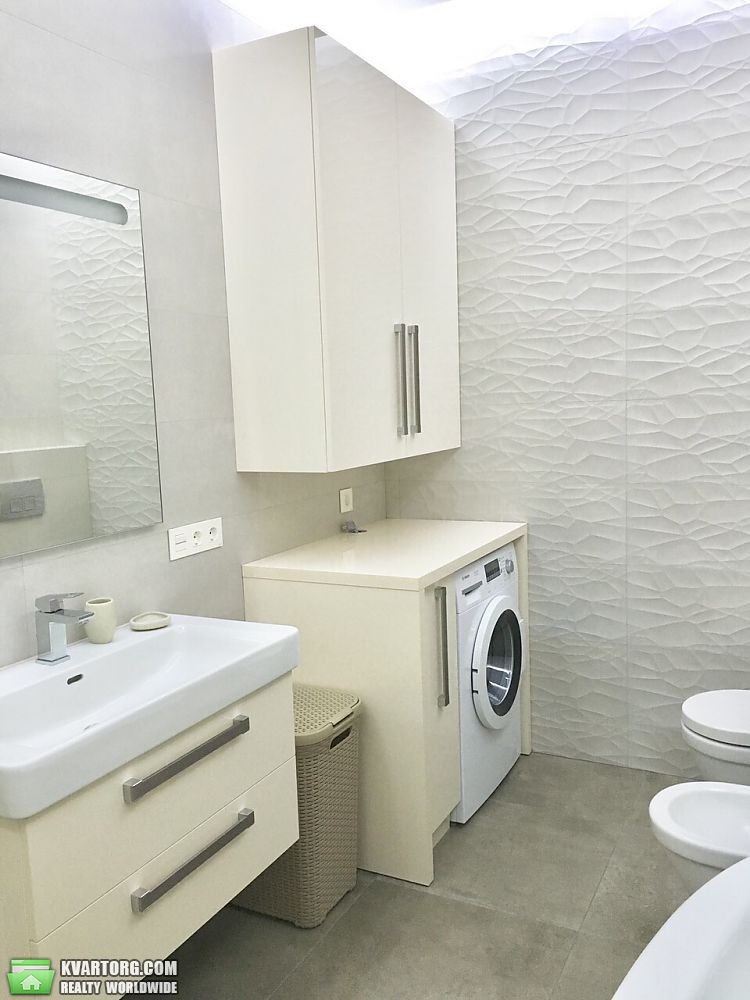 Rent out 2-room apartment. Киев,  Драгомирова — photo 7