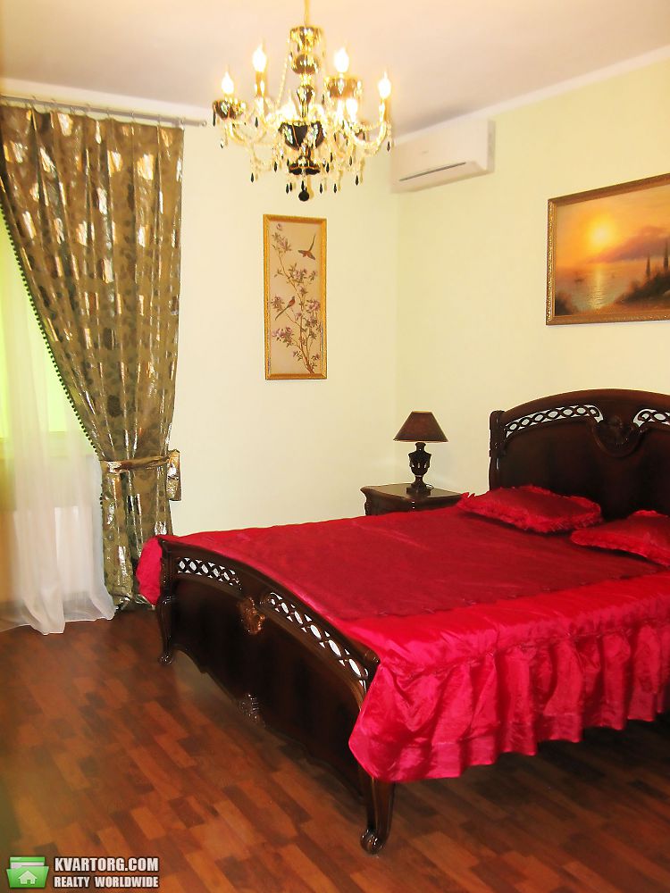 Rent out 3-room apartment. Киев,  Черновола — photo 4