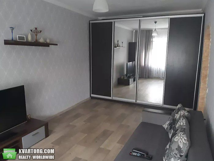 Rent out 1-room apartment. Киев, бул.Л.Украинки — photo 1