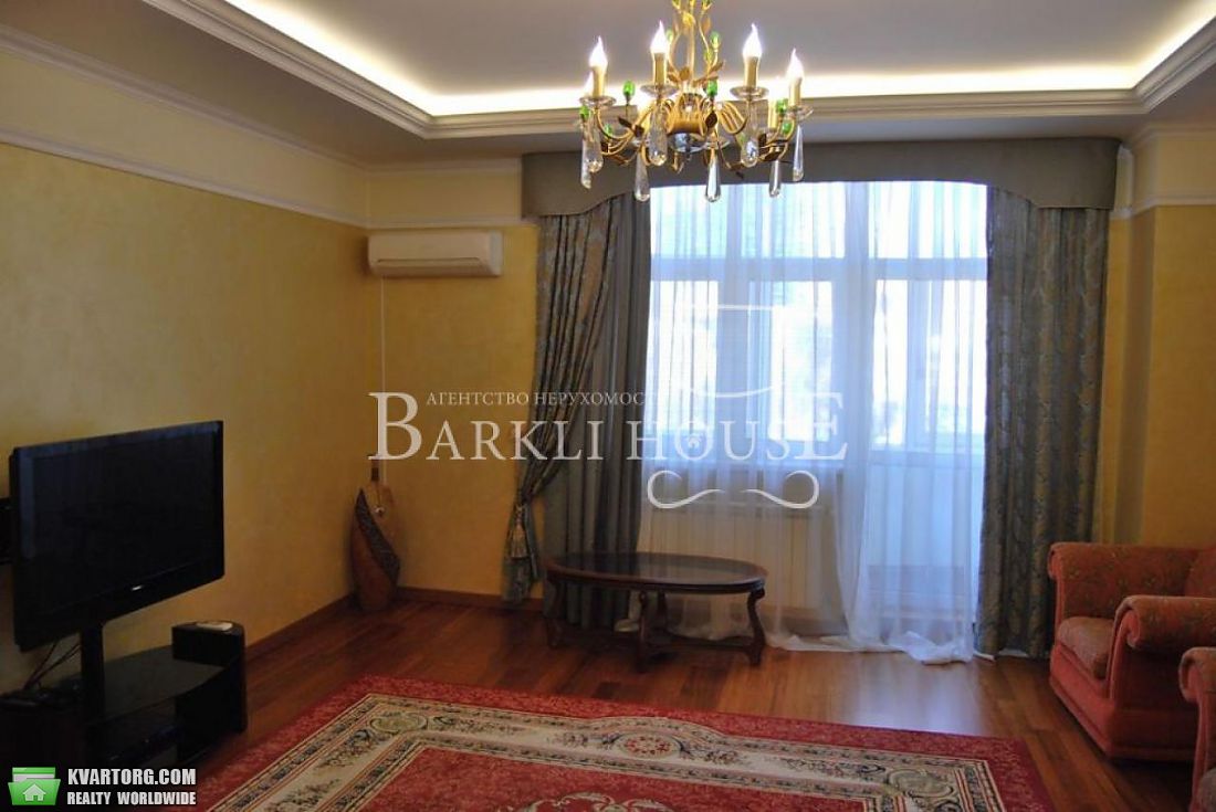 Rent out 3-room apartment. Киев,  Антоновича — photo 1
