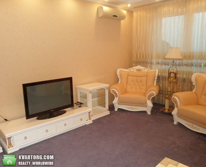 Rent out 3-room apartment. Киев,  Героев Сталинграда пр — photo 3