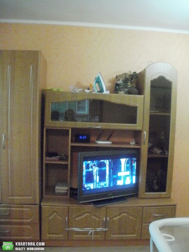 Rent out 3-room apartment. Киев,  Красноткацкая — photo 8