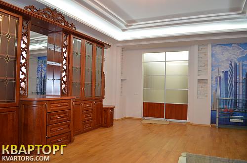 Rent out 3-room apartment. Киев,  Павловская — photo 3