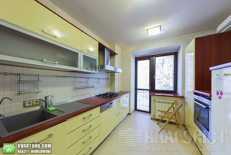 Sell 3-room apartment. Киев,  Введенская — photo 1