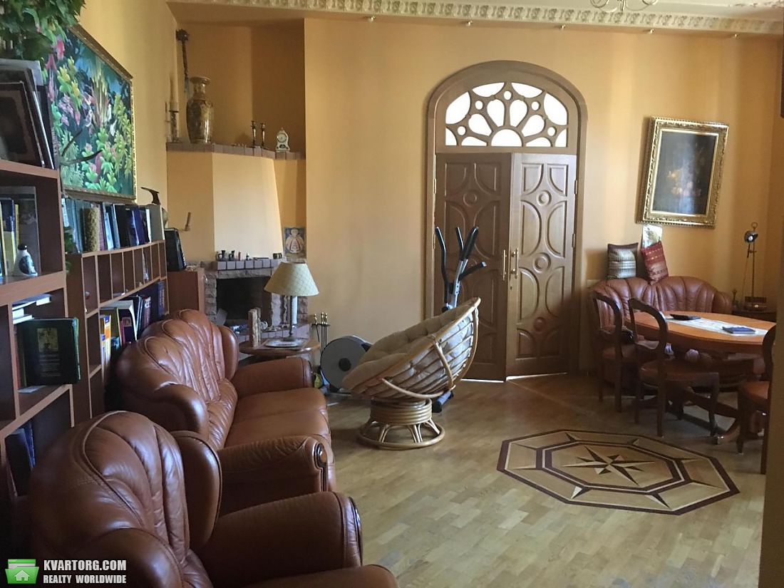 Rent out 3-room apartment. Киев,  Богдана Хмельницкого — photo 2