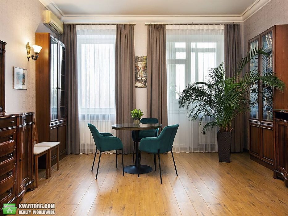 Rent out 3-room apartment. Киев,  Грушевского — photo 9