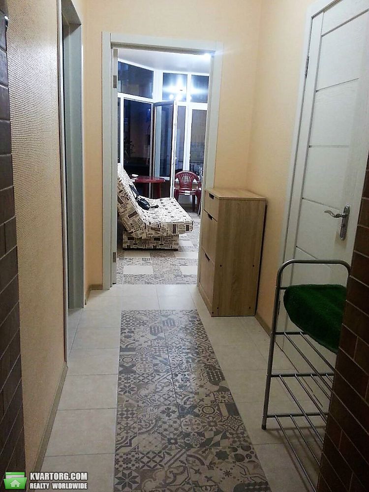 Rent out 1-room apartment. Киев,  Львовская — photo 10