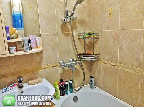 Sell 3-room apartment. Киев, Харьковское шоссе — photo 8