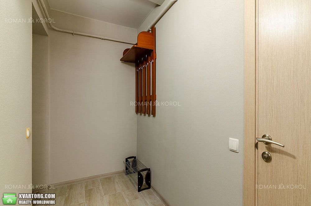 Rent out 2-room apartment. Киев,  Краснопольская — photo 3