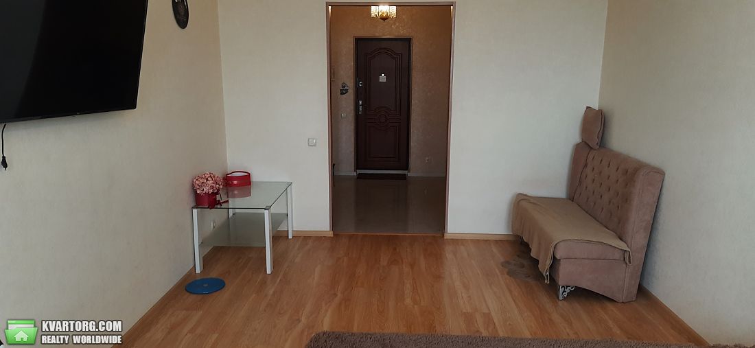 Rent out 1-room apartment. Киев, Харьковское шоссе — photo 2