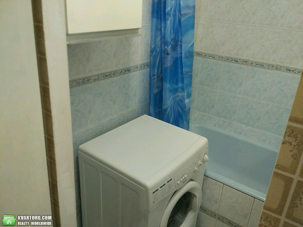 Rent out 2-room apartment. Киев,  Олейника — photo 9