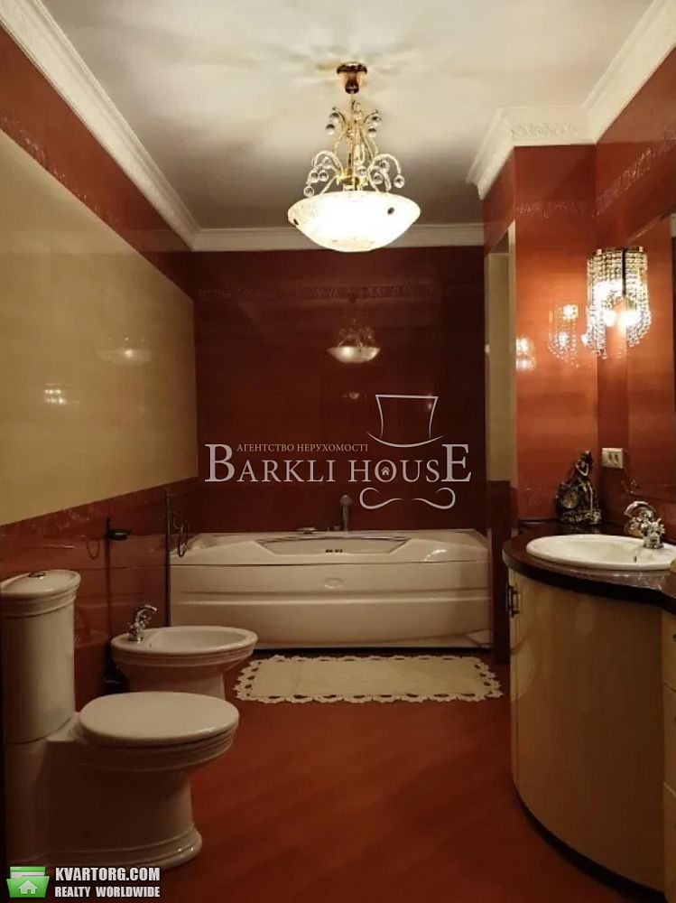 Rent out 3-room apartment. Киев,  Осенняя — photo 8