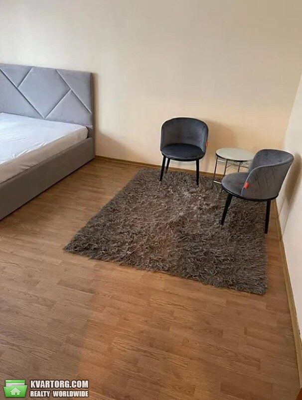 Rent out 1-room apartment. Киев,  Кловский спуск — photo 2