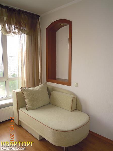 Rent out 1-room apartment. Киев,  Героев Сталинграда пр — photo 1