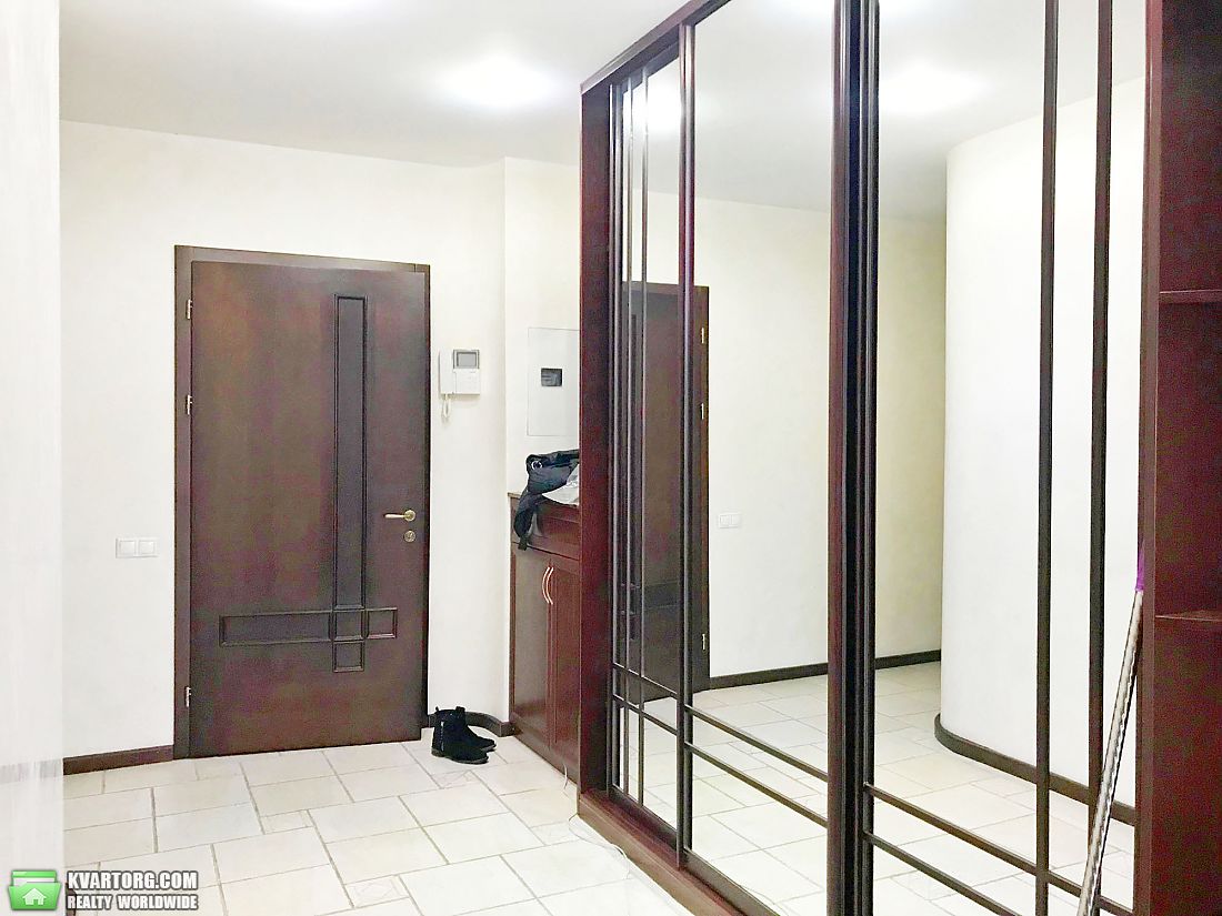 Rent out 2-room apartment. Киев,  Мирного Панаса — photo 8