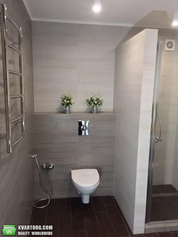 Rent out 3-room apartment. Киев,  Белицкая — photo 10