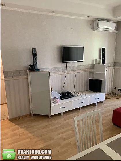 Rent out 3-room apartment. Киев,  Большая Васильковская — photo 2