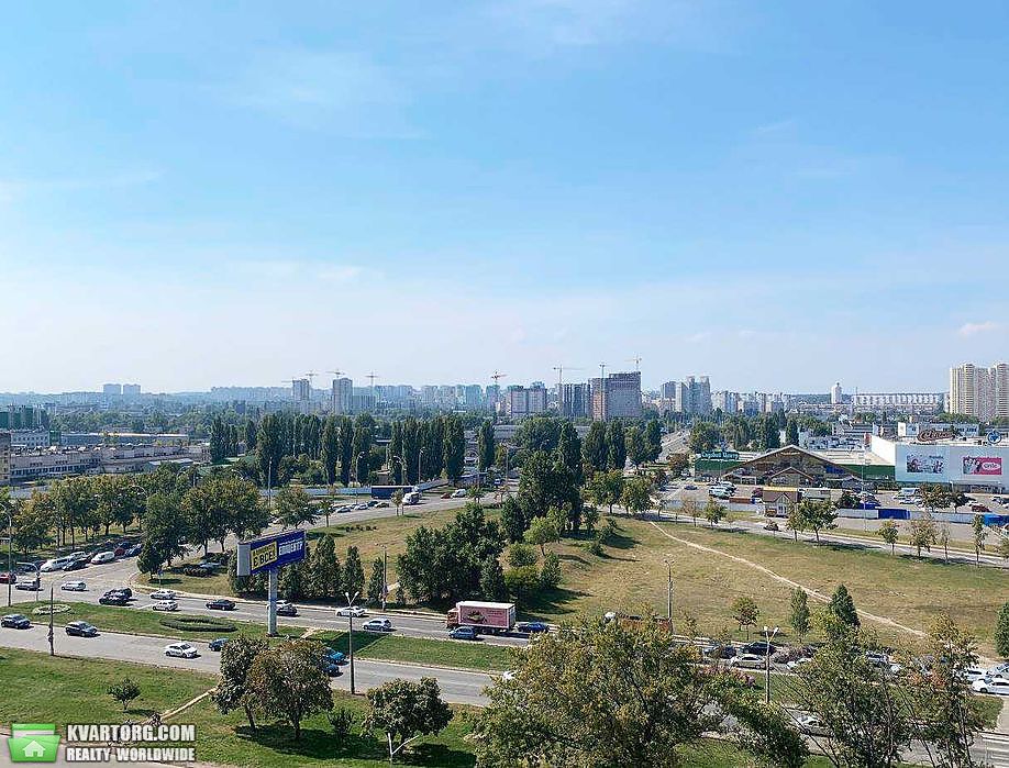 Sell 3-room apartment. Киев,  Богатырская — photo 10