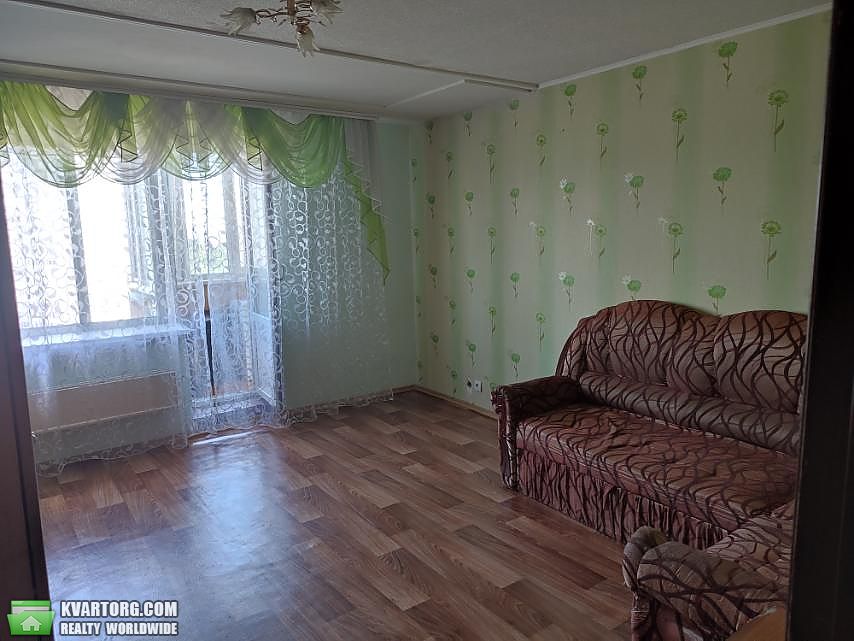 Rent out 2-room apartment. Киев,  Калачаевская — photo 1