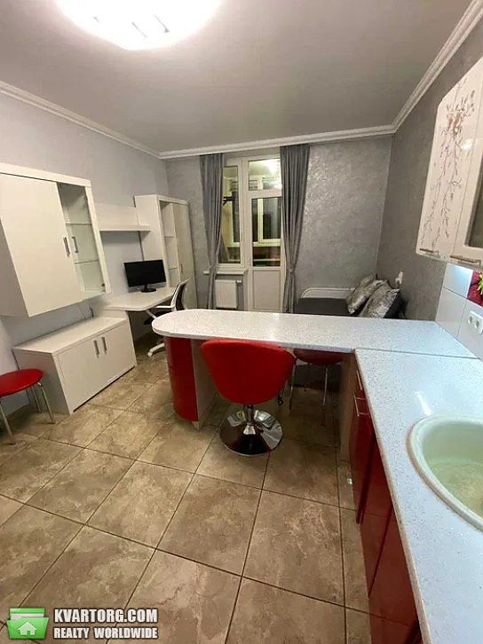 Rent out 2-room apartment. Киев, Лобановского проспект — photo 2